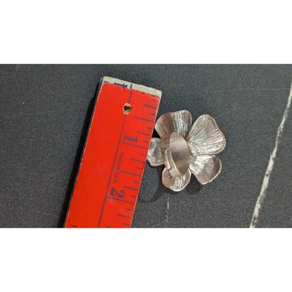 Vintage Silver Tone Flower Ring Faux Turquoise Beads Adjustable‎ Statement Ring